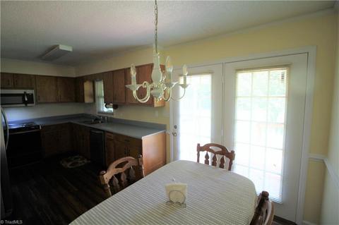 707 Summit Rd, High Point, NC 27265 photo 11