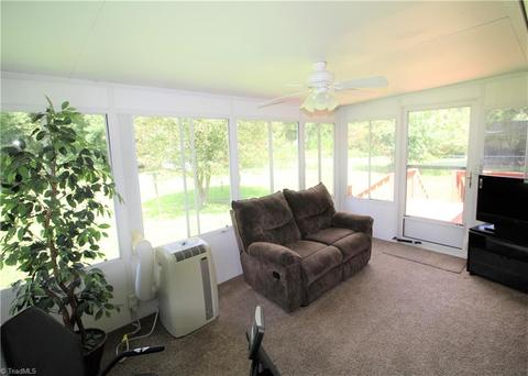 707 Summit Rd, High Point, NC 27265 photo 9