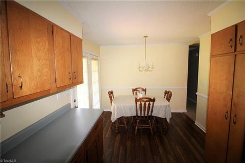 707 Summit Rd, High Point, NC 27265 photo 12