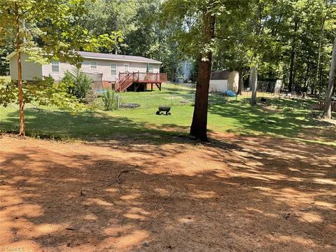 5387 Parinna Dr, Trinity, NC 27370 photo 2