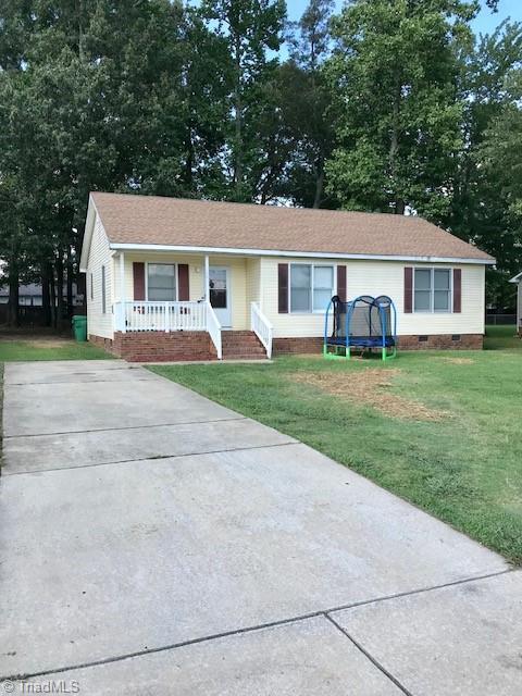 1601 Cedrow Dr, High Point, NC 27260 photo 1