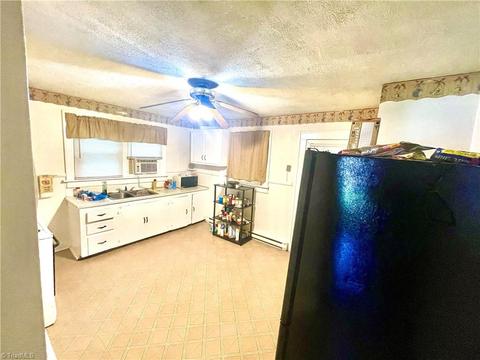 1103 Pershing St, High Point, NC 27260 photo 8