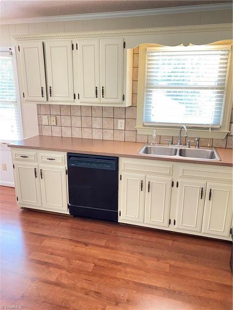 806 Wall St, Archdale, NC 27263 photo 4