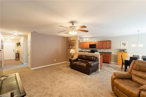 102 Bouldin Ct, Trinity, NC 27370 photo 6