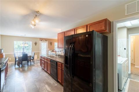 102 Bouldin Ct, Trinity, NC 27370 photo 11
