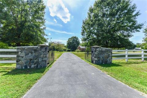 3242 Wayne White Rd, Climax, NC 27233 photo 2