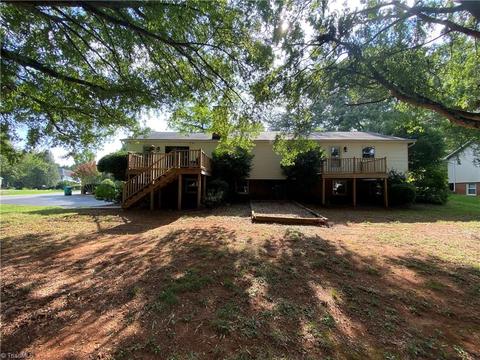 3631 Tanglebrook Trl, Clemmons, NC 27012 photo 2