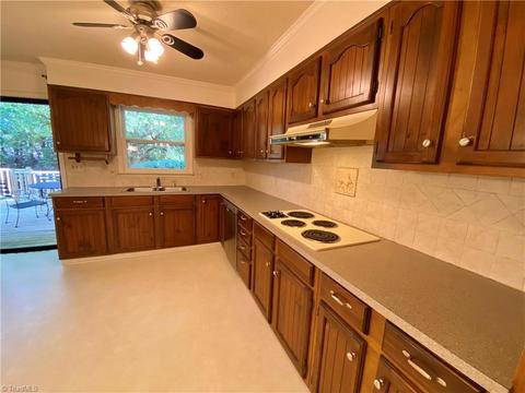 3631 Tanglebrook Trl, Clemmons, NC 27012 photo 9