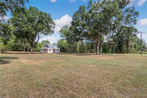 636 Summit Rd, Eden, NC 27288 photo 4