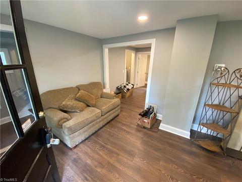 718 Oakview Rd, High Point, NC 27265 photo 4