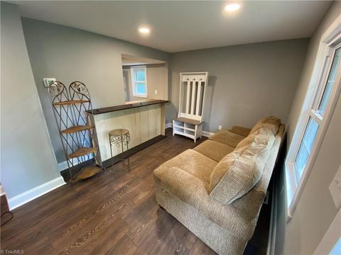 718 Oakview Rd, High Point, NC 27265 photo 3