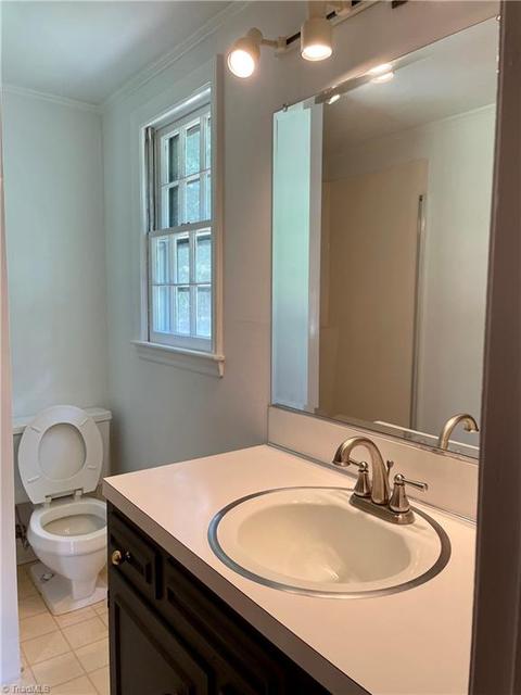 3801 Rolling Rd, High Point, NC 27265 photo 9