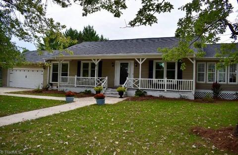 971 Long Hill Rd, Pilot Mountain, NC 27041 photo 9