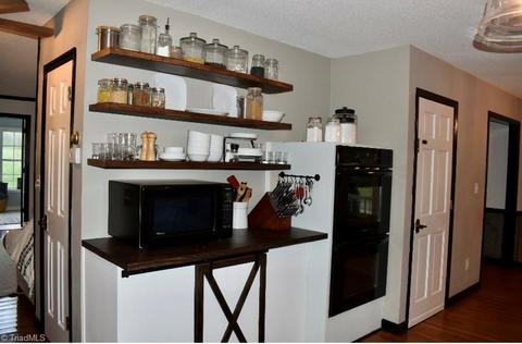971 Long Hill Rd, Pilot Mountain, NC 27041 photo 42