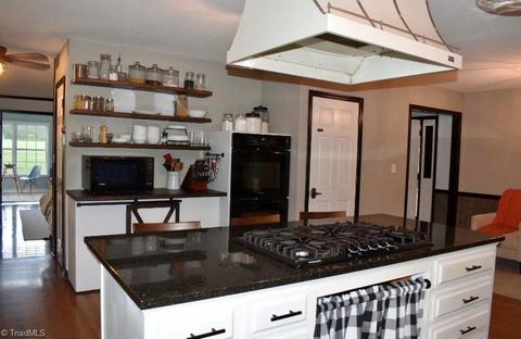 971 Long Hill Rd, Pilot Mountain, NC 27041 photo 41