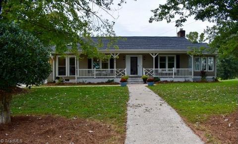 971 Long Hill Rd, Pilot Mountain, NC 27041 photo 6