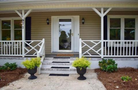 971 Long Hill Rd, Pilot Mountain, NC 27041 photo 7