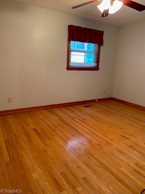 3204 Forestview Dr, High Point, NC 27260 photo 10