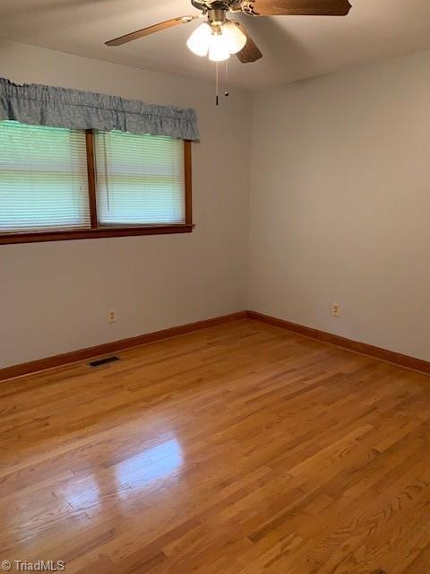 3204 Forestview Dr, High Point, NC 27260 photo 11