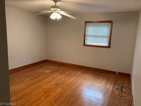 3204 Forestview Dr, High Point, NC 27260 photo 13