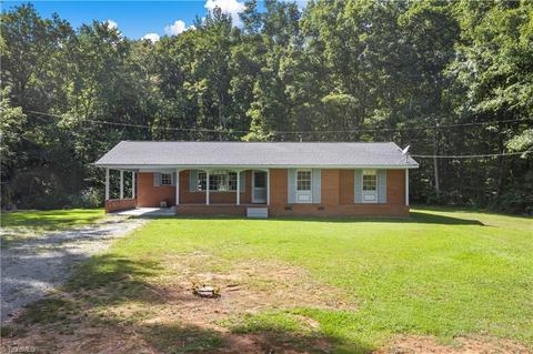 566 Sexton Rd, Denton, NC 27239 photo 3