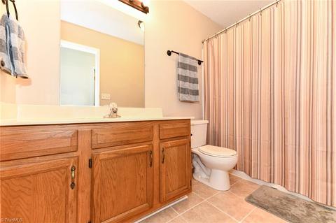 112 Ridge Creek Cir, Trinity, NC 27370 photo 14