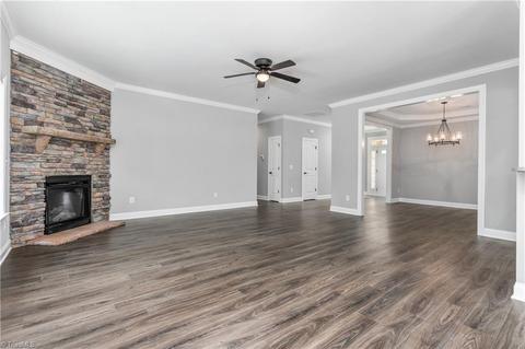2822 Fallin Ct, High Point, NC 27262 photo 11