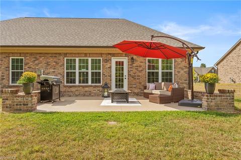 2822 Fallin Ct, High Point, NC 27262 photo 36