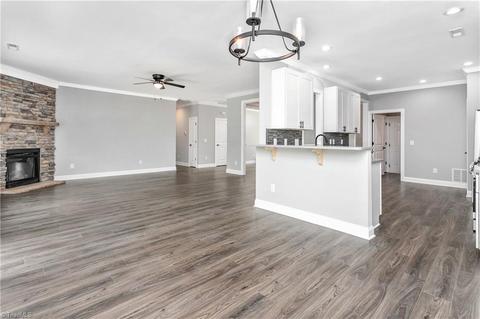 2822 Fallin Ct, High Point, NC 27262 photo 12