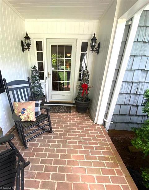 352 Ivy Cir, Elkin, NC 28621 photo 3