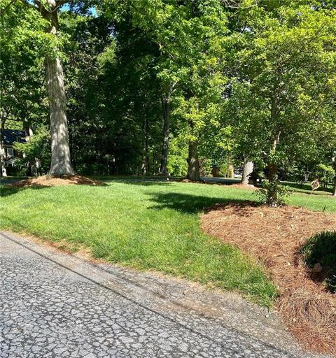 352 Ivy Cir, Elkin, NC 28621 photo 8
