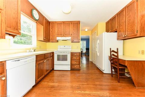 409 Old Mill Rd, High Point, NC 27265 photo 12