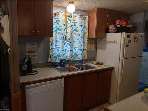 5408 Parinna Dr, Trinity, NC 27370 photo 6