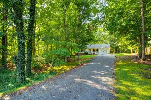 4257 White Tail Dr, Trinity, NC 27370 photo 2