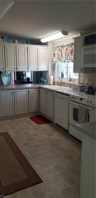 1626 Barker Rd, Roaring River, NC 28669 photo 9
