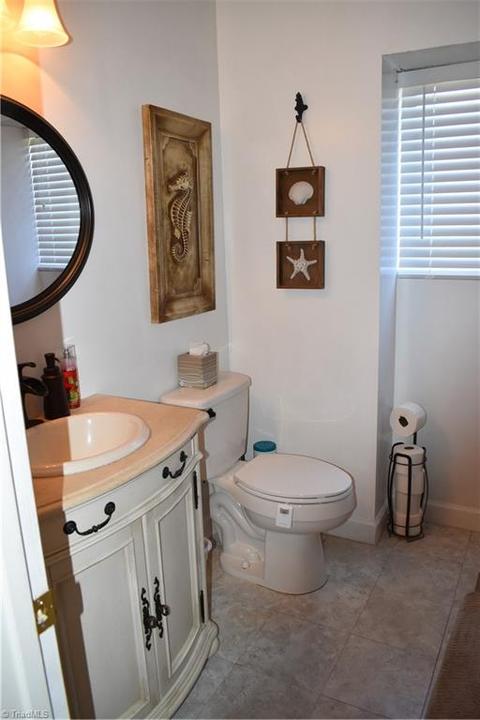 2425 Cypress Ct, High Point, NC 27265 photo 8