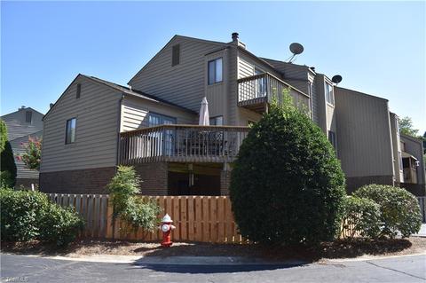 2425 Cypress Ct, High Point, NC 27265 photo 3