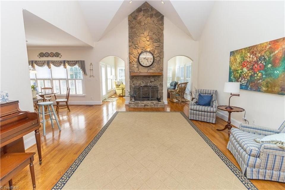  5903 Fleming Terrace Rd, Greensboro, NC 27410 photo 11