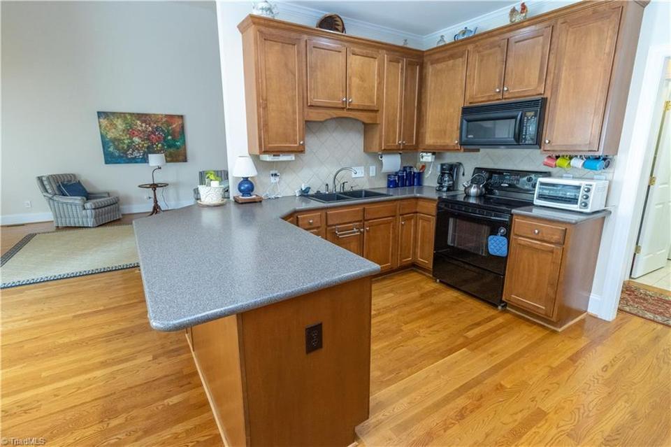  5903 Fleming Terrace Rd, Greensboro, NC 27410 photo 18