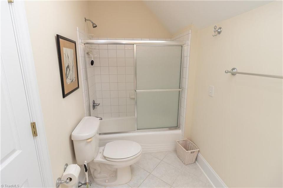  5903 Fleming Terrace Rd, Greensboro, NC 27410 photo 37