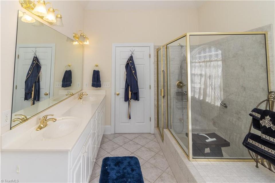  5903 Fleming Terrace Rd, Greensboro, NC 27410 photo 25