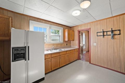 202 W Springfield Rd, High Point, NC 27263 photo 14
