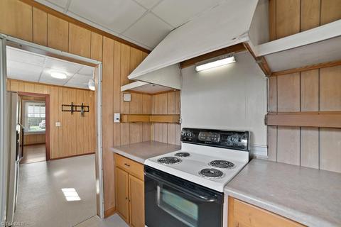 202 W Springfield Rd, High Point, NC 27263 photo 18