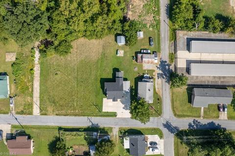 202 W Springfield Rd, High Point, NC 27263 photo 32