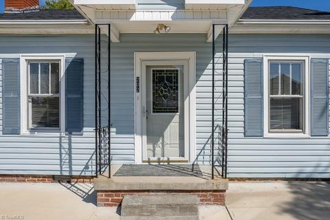 202 W Springfield Rd, High Point, NC 27263 photo 4