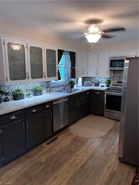 210 Old Mill Rd, High Point, NC 27265 photo 10