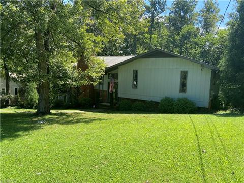 210 Old Mill Rd, High Point, NC 27265 photo 2