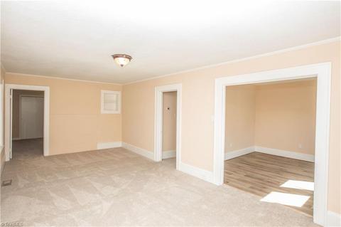 611 Stone Pl, High Point, NC 27262 photo 7
