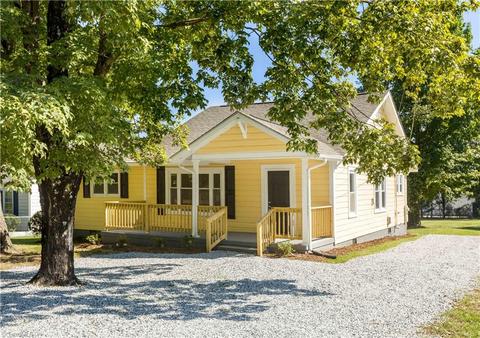 611 Stone Pl, High Point, NC 27262 photo 1