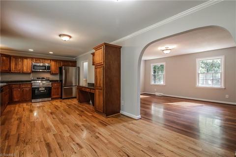 3100 Covedale St, High Point, NC 27265 photo 7